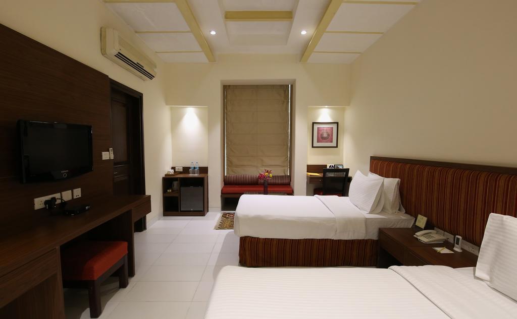 Lemon Tree Hotel, Tarudhan Valley, Manesar Gurgaon Zewnętrze zdjęcie
