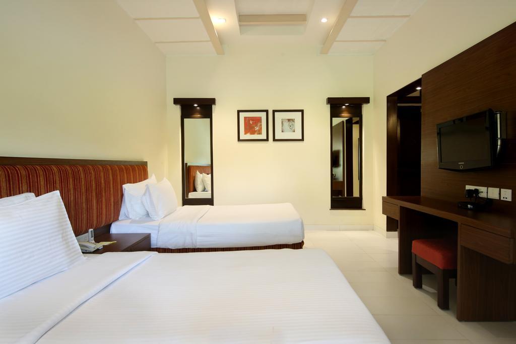 Lemon Tree Hotel, Tarudhan Valley, Manesar Gurgaon Zewnętrze zdjęcie