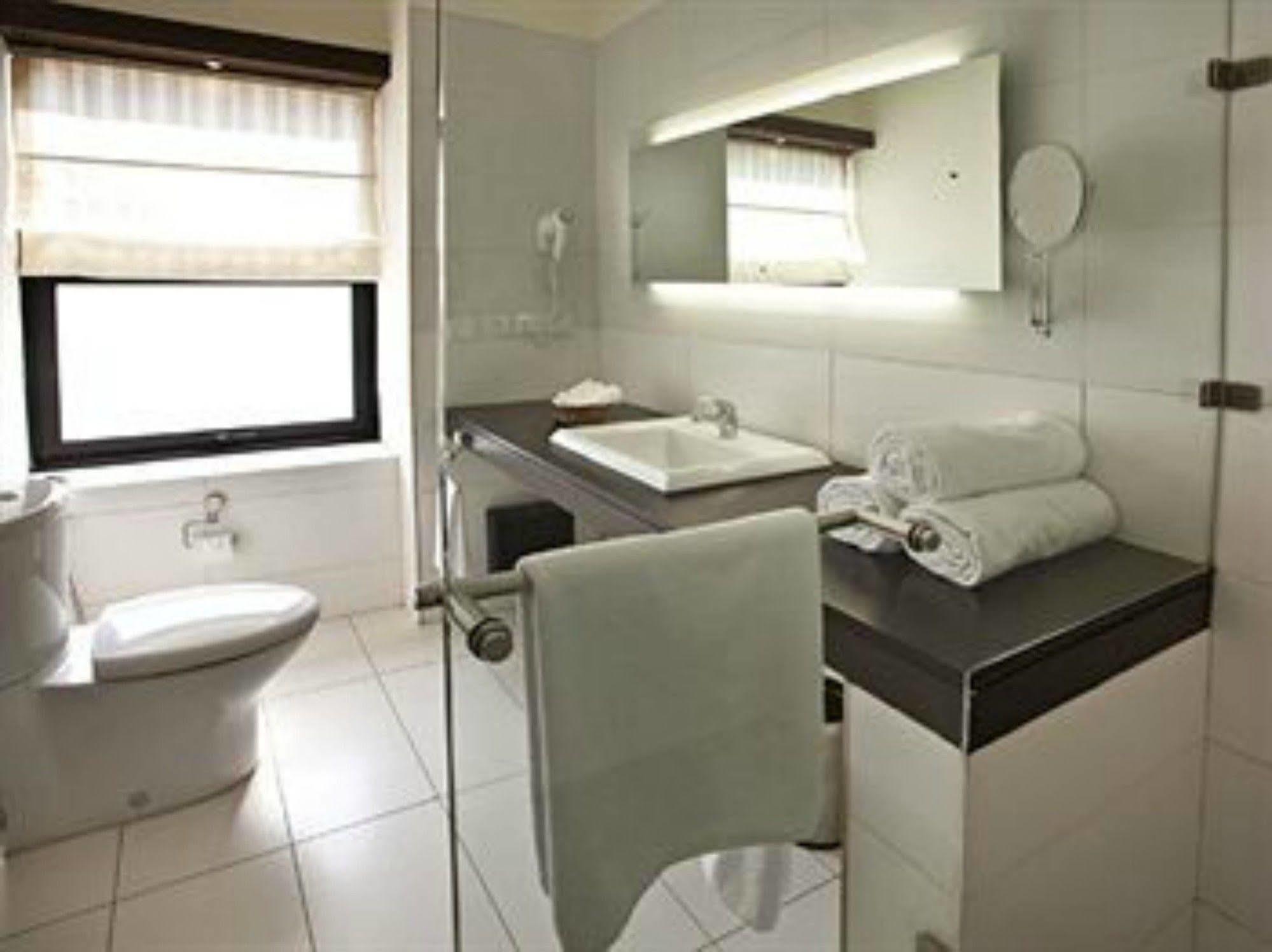 Lemon Tree Hotel, Tarudhan Valley, Manesar Gurgaon Zewnętrze zdjęcie