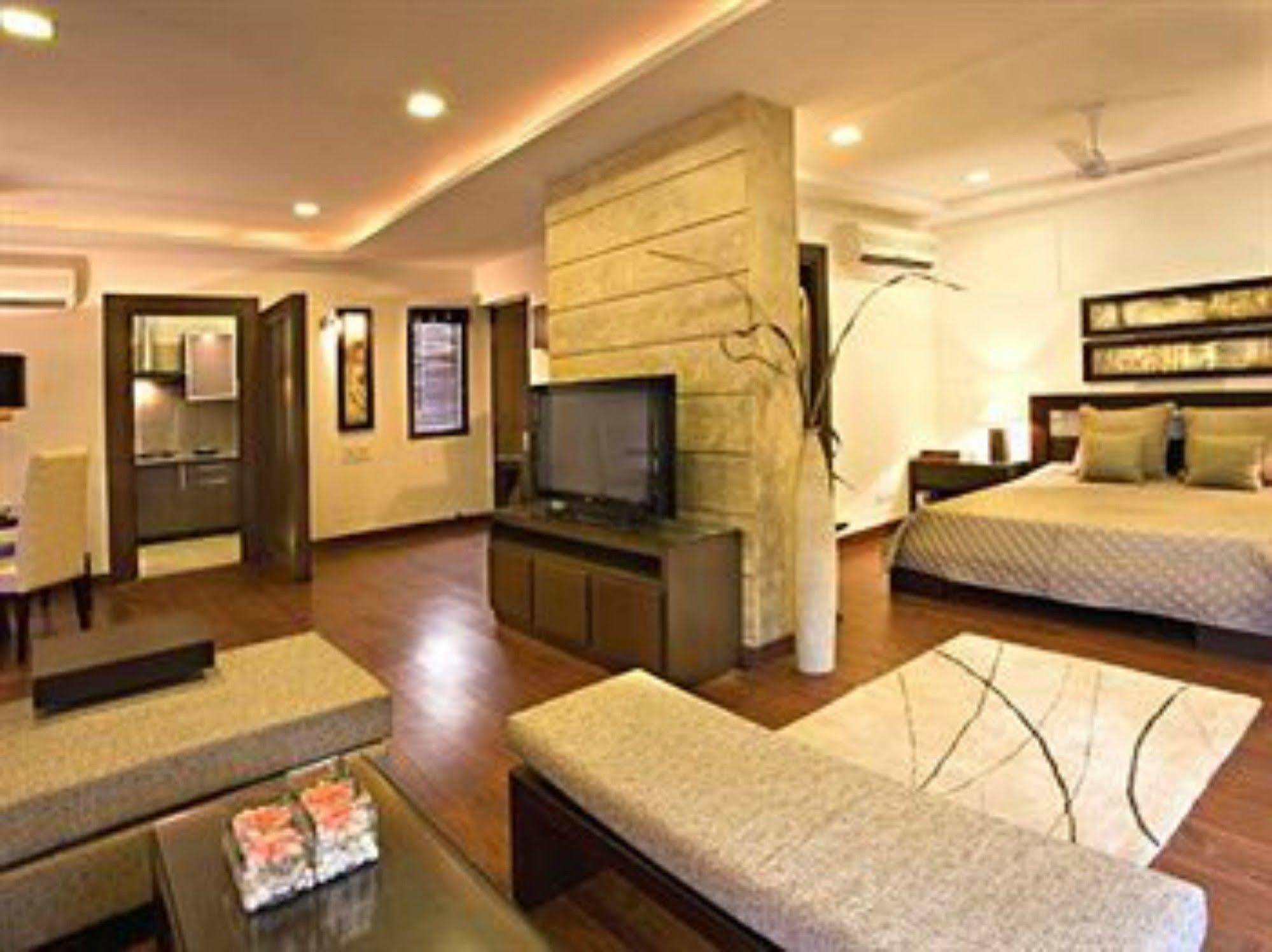 Lemon Tree Hotel, Tarudhan Valley, Manesar Gurgaon Zewnętrze zdjęcie